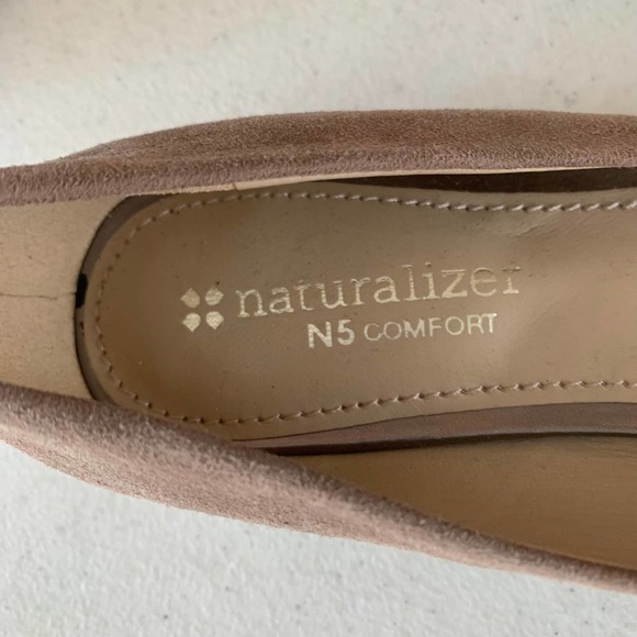 Naturalizer Applause tan leather cap-toe slip on flats Women's Size US 6.5 M - Picture 2 of 9
